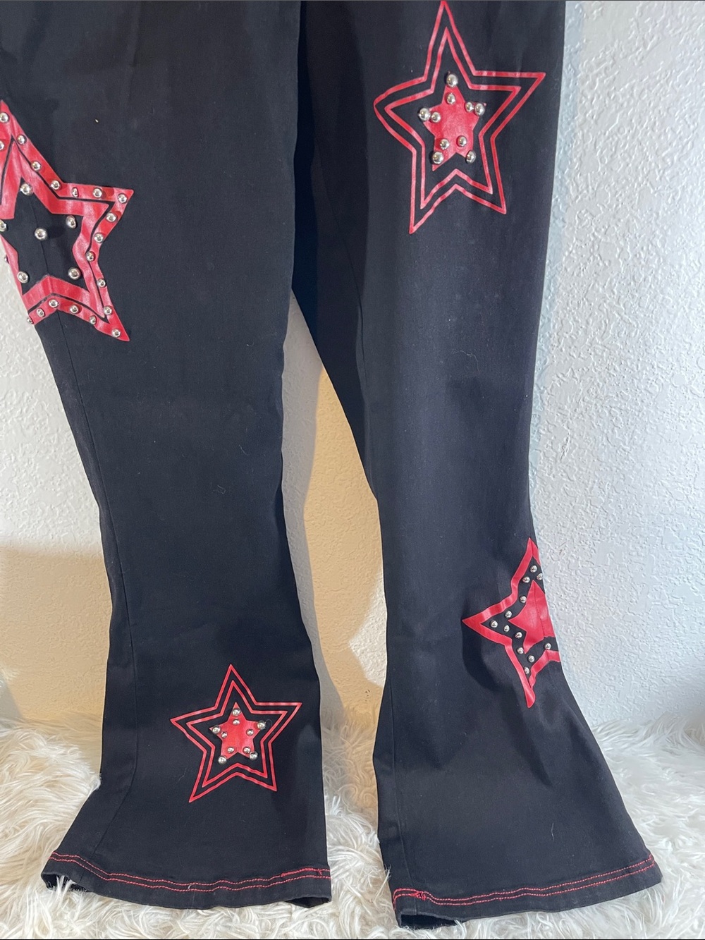 Social Collision Red Star Studded Black Flares With Grommet Belt Size 9 NEW - Picture 5 of 10